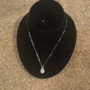 Gorgeous fashion necklace